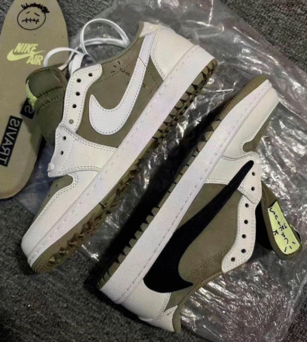Click to view full screen Travis Scott x Air Jordan 1 Low Golf Olive FZ3124-200 photo review