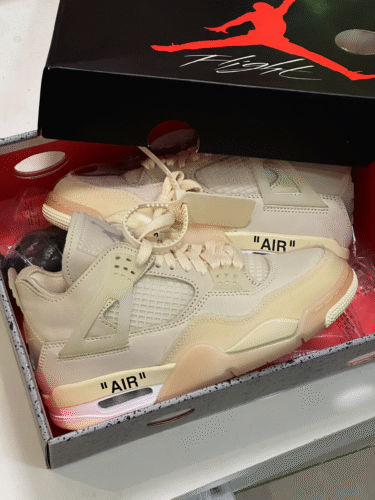 Air Jordan 4 x Off-White SP Sail photo review