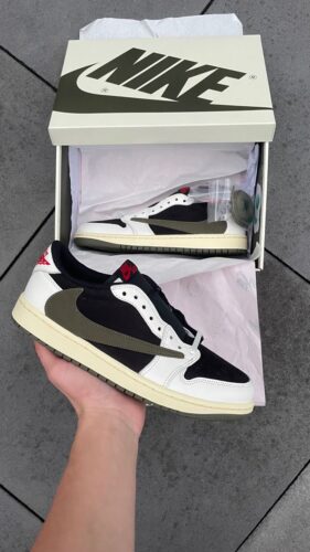 Air Jordan 1 Retro Low OG SP x Travis Scott Olive photo review